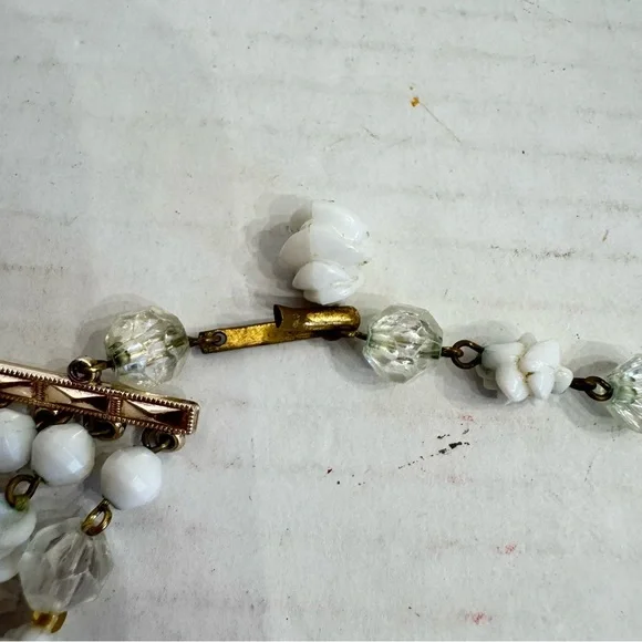 Vintage West Germany Multifaceted Four Strand Lucite Beads Faux Pearl Necklace - Picture 14 of 16